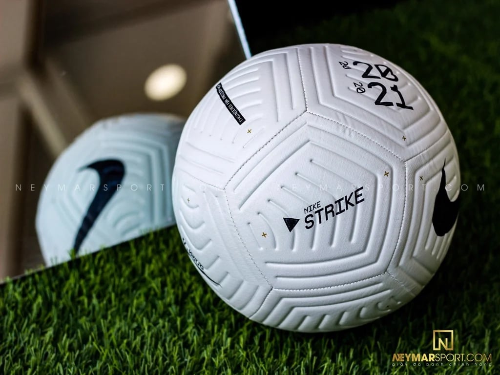 Quả Bóng Đá Nike Strike Team Lextra